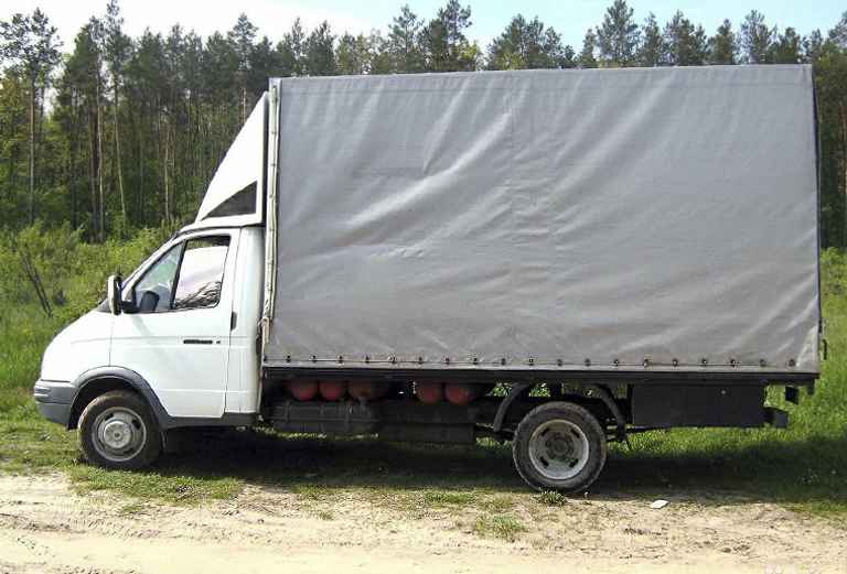 Заказать авто для транспортировки вещей : Новая мебель в упаковке из Екатеринбурга в Арамиля