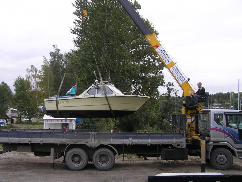 Заказать перевозку катера  из Хельсинки в Симферополя